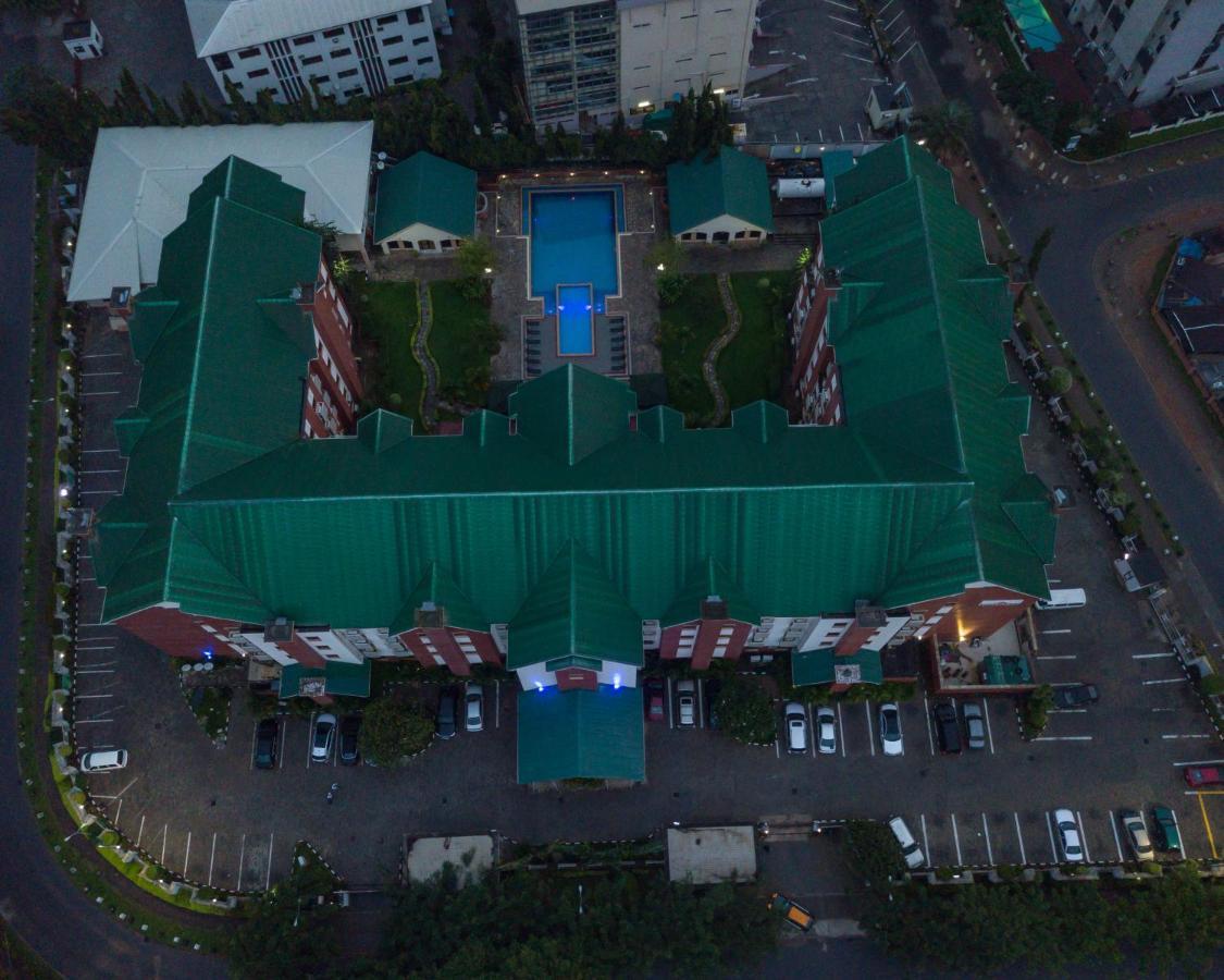 Hawthorn Suites By Wyndham Abuja Exteriör bild