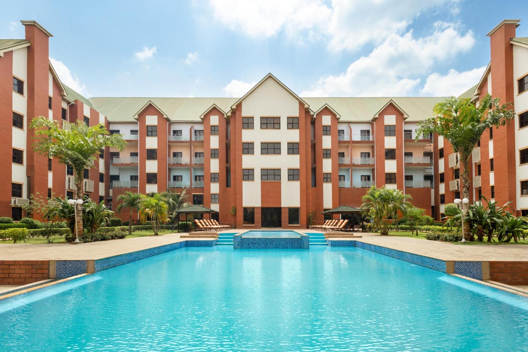 Hawthorn Suites By Wyndham Abuja Exteriör bild