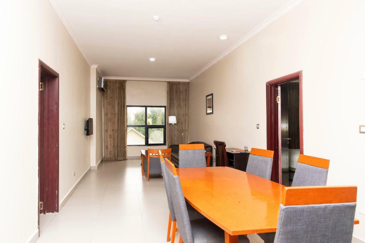 Hawthorn Suites By Wyndham Abuja Exteriör bild